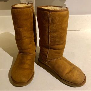 UGG Original Tall Classic boots in Chestnut